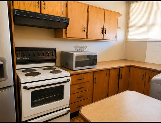 2 BEDROOM FLAT FOR SALE IN VANDERBIJLPARK CW 6
